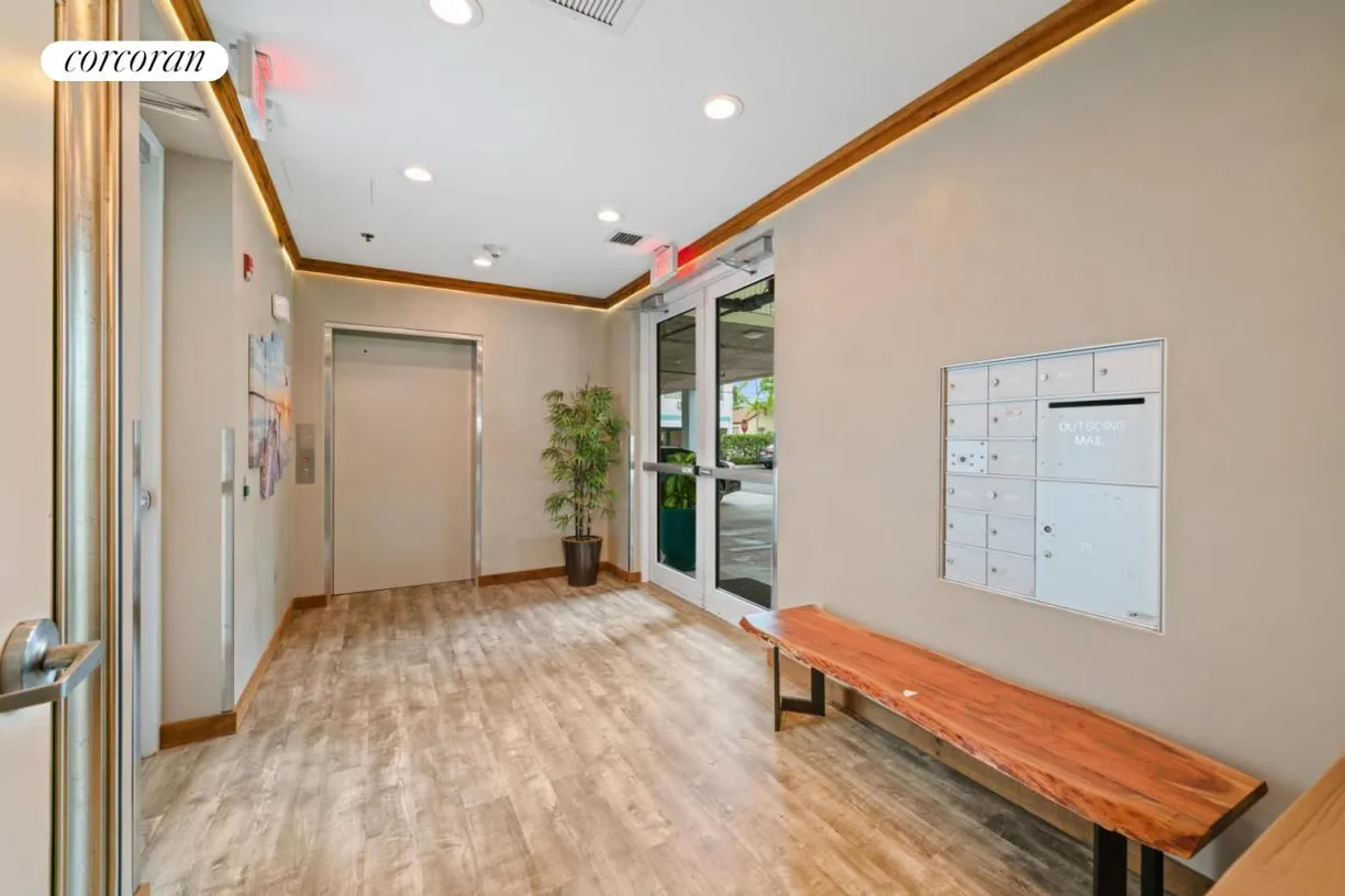 South Florida Real Estate | View 108 Lake Avenue #206 | room 2