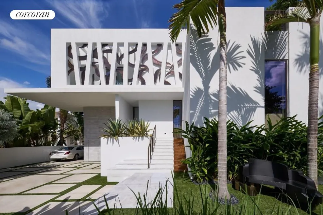South Florida Real Estate | View 1325 N Venetian Way | room 2