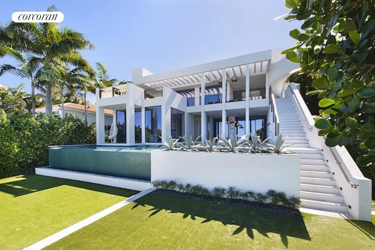 South Florida Real Estate | View 1325 N Venetian Way | 5 Beds, 5.1 Baths