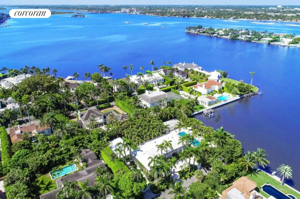 South Florida Real Estate | View 358 El Brillo Way | room 1