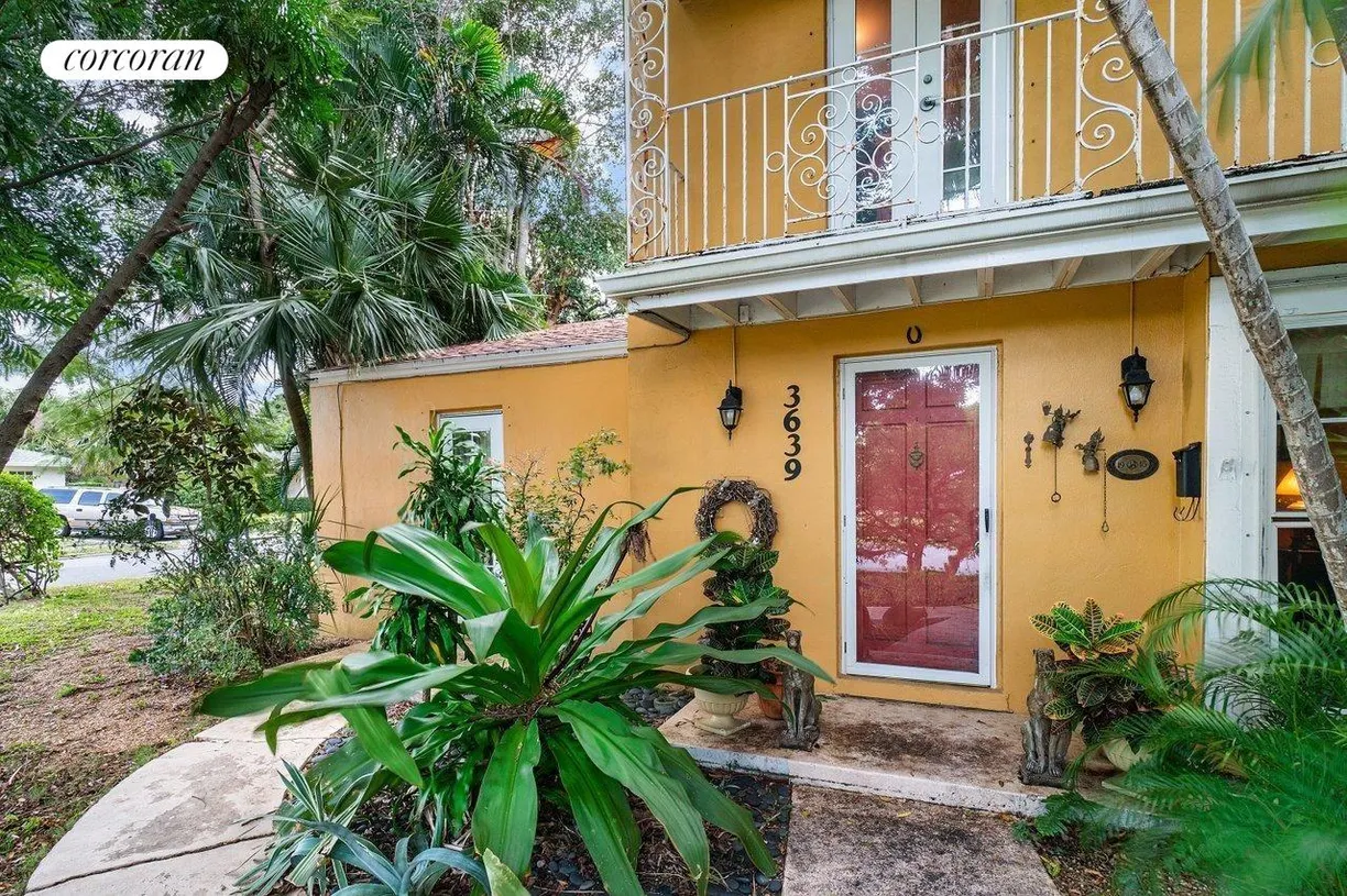 South Florida Real Estate | View 3639 Paseo Navarra | room 1