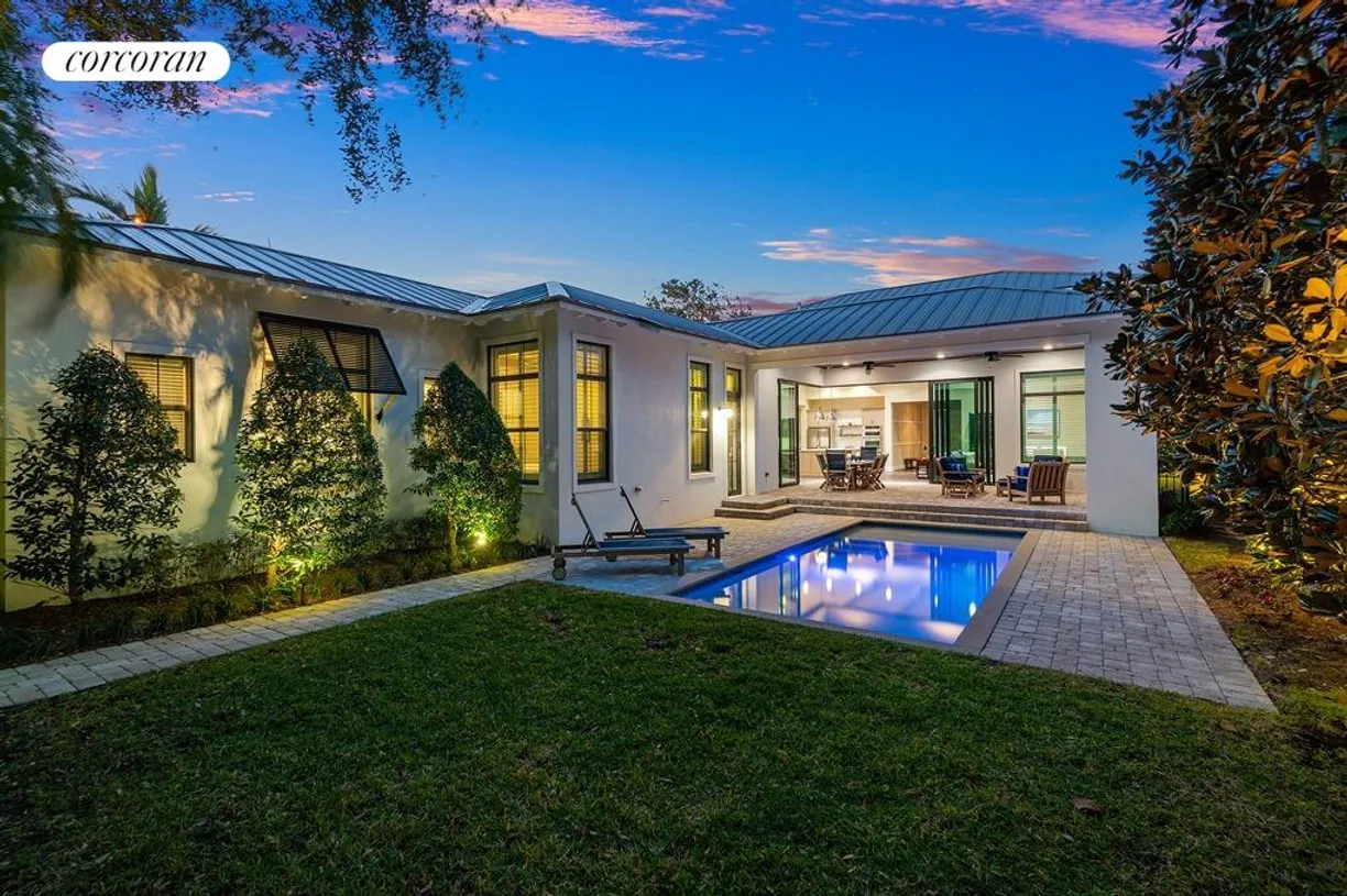 South Florida Real Estate | View 622 SE 5th Street | 4 Beds, 4.1 Baths