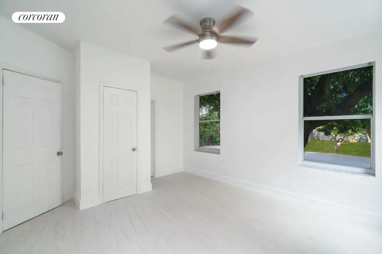 South Florida Real Estate | View 925 Lenox | room 1