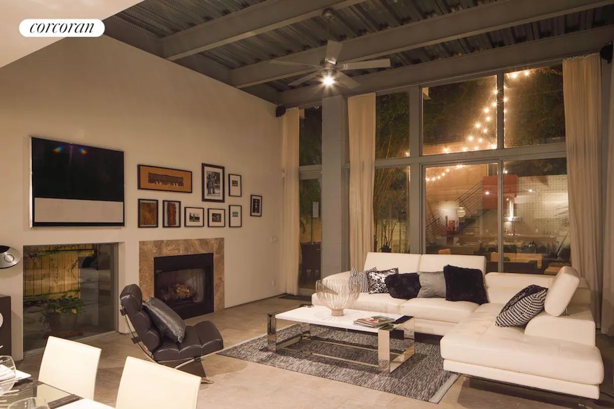 South Florida Real Estate | View 2460 Tigertail Ave | room 1