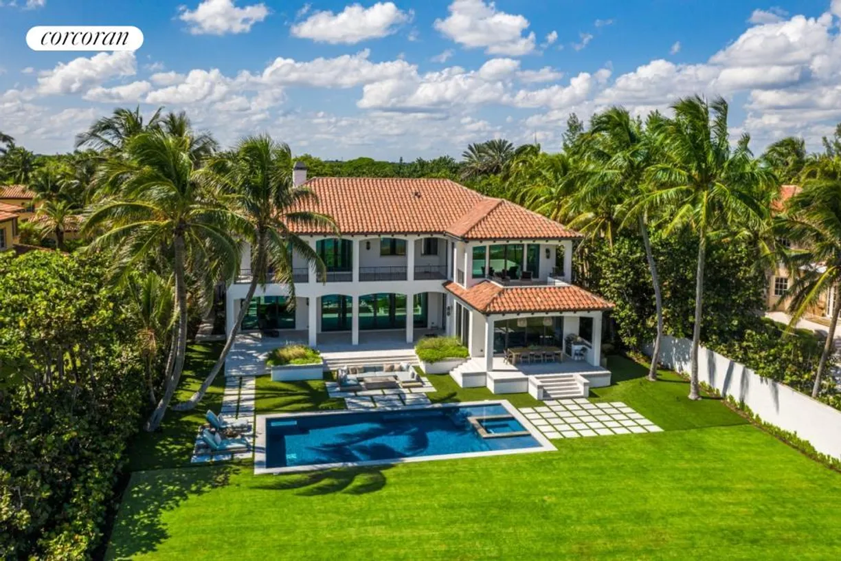 South Florida Real Estate | View 1535 N Ocean Boulevard | room 2
