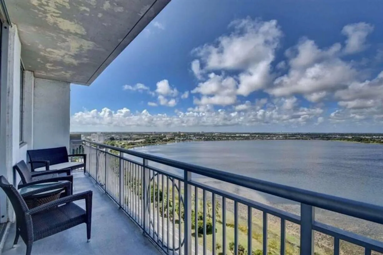 South Florida Real Estate | View 300 South Australian Avenue 1207 | room 2