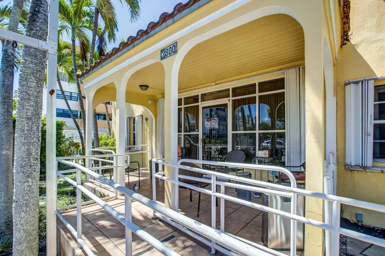 South Florida Real Estate | View 7800 Abbott Avenue | room 1