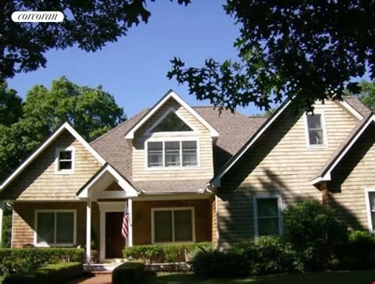 The Hamptons Real Estate | View 30 Towhee Trail | 5 Beds, 4 Baths