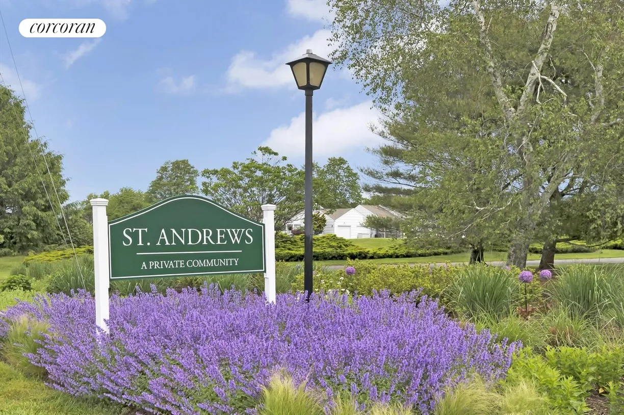 The Hamptons Real Estate | View 42 St. Andrews Circle | 3 Beds, 2 Baths