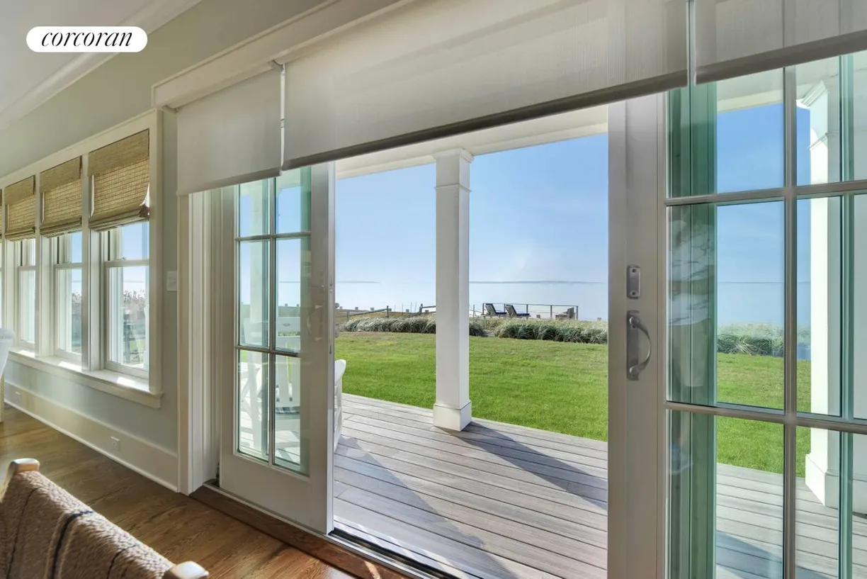 The Hamptons Real Estate | View 7 Peconic Avenue | Indoor/Outdoor Living