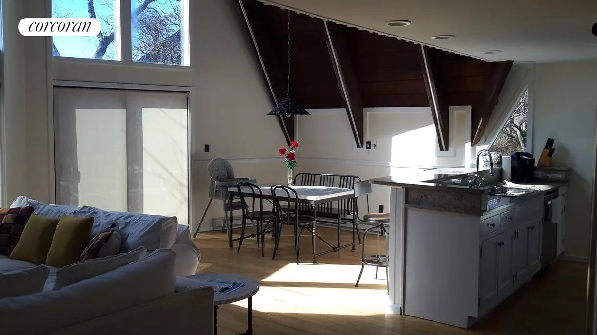 The Hamptons Real Estate | View 1 Harrison Road | Main