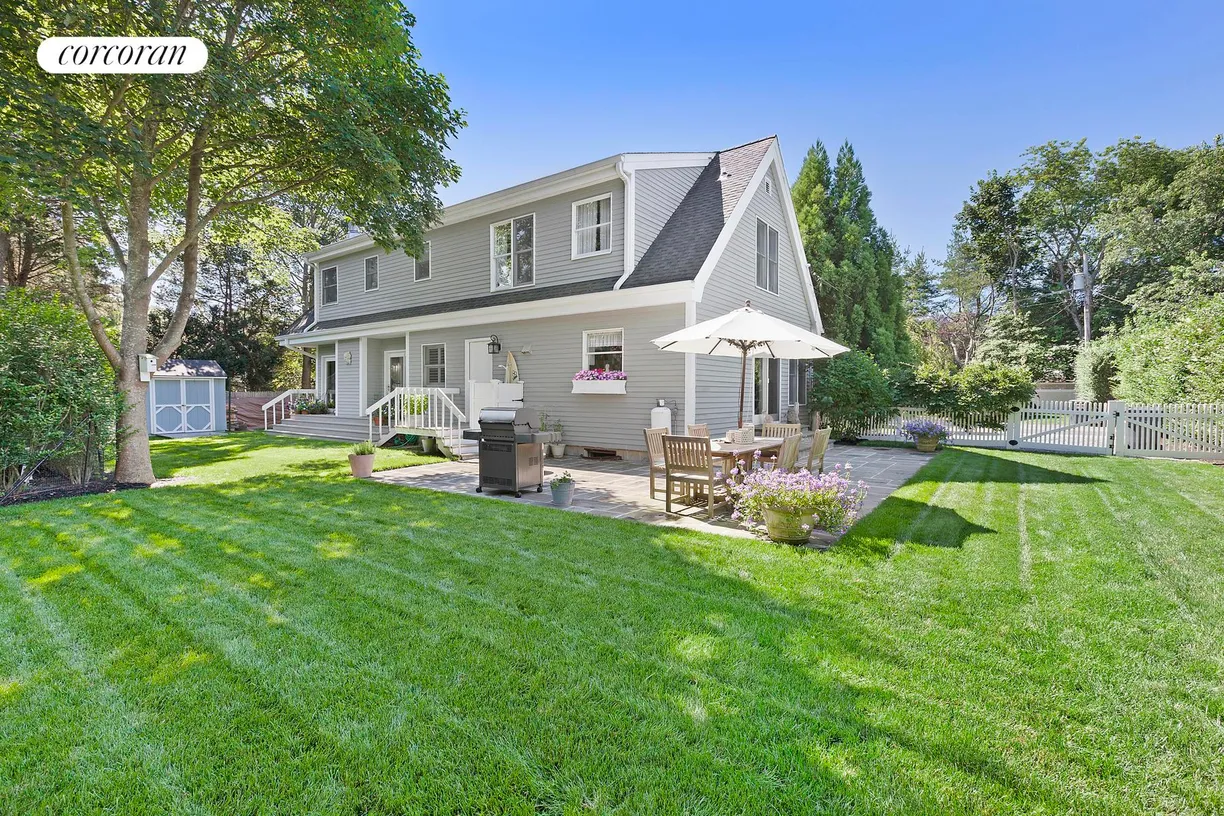 The Hamptons Real Estate | View 91 Howell Street | Room for Pool