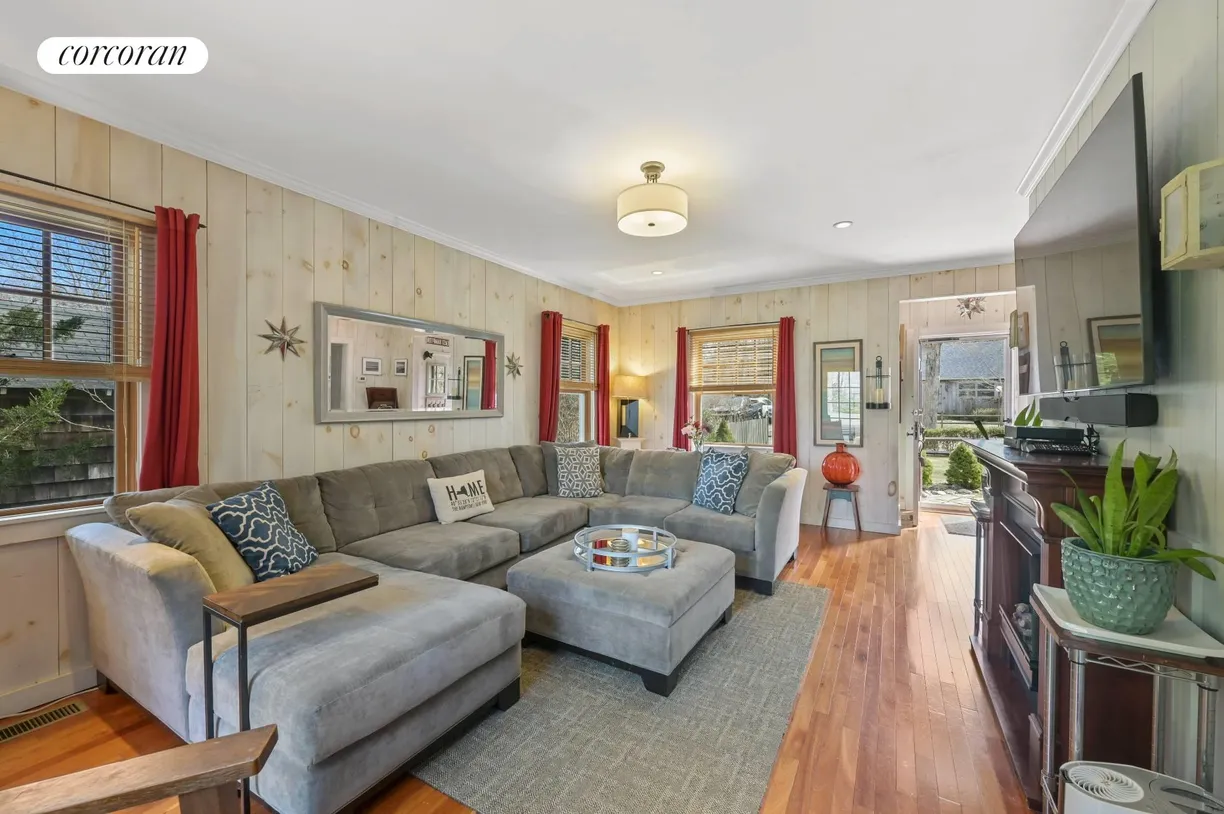 The Hamptons Real Estate | View 11 Whitby Lane | room 2