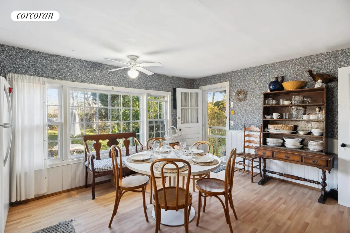 The Hamptons Real Estate | View 54 Howard Street | 2 Beds, 1 Bath