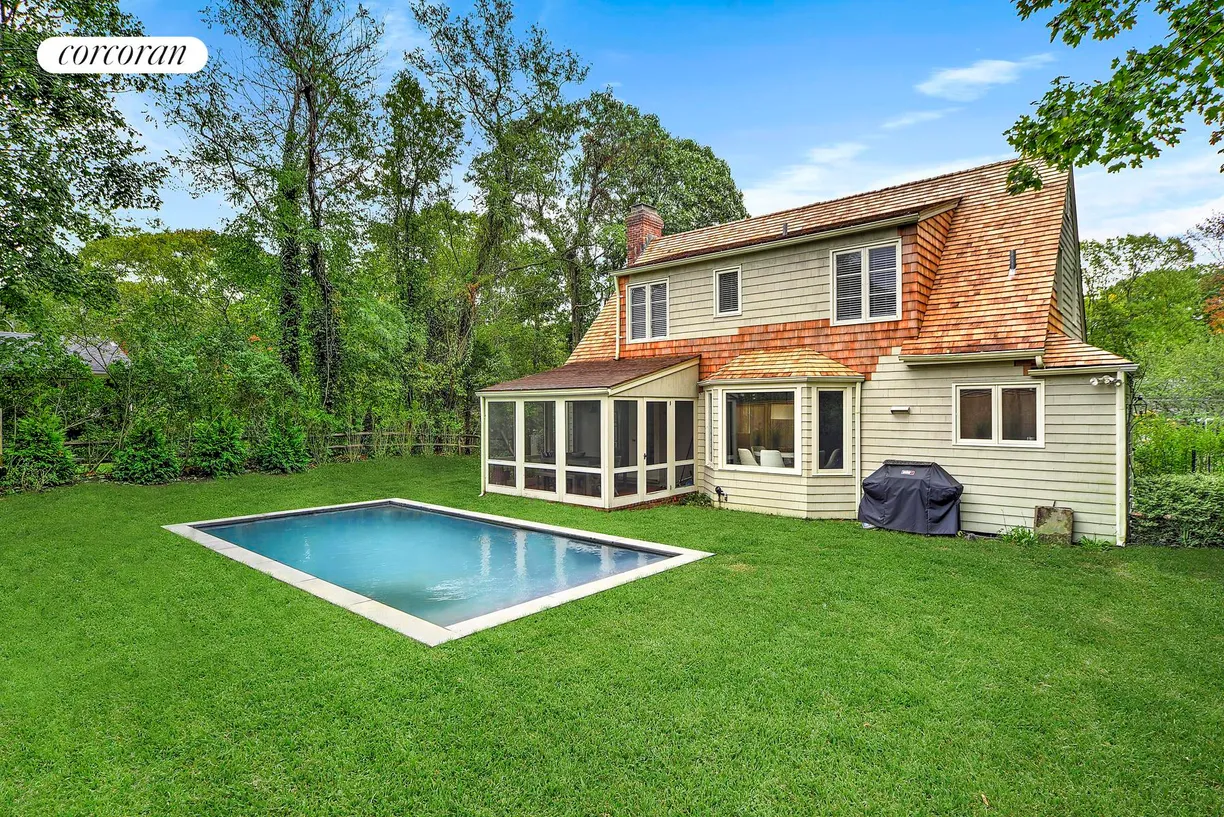 The Hamptons Real Estate | View 19 Princeton Road | room 2