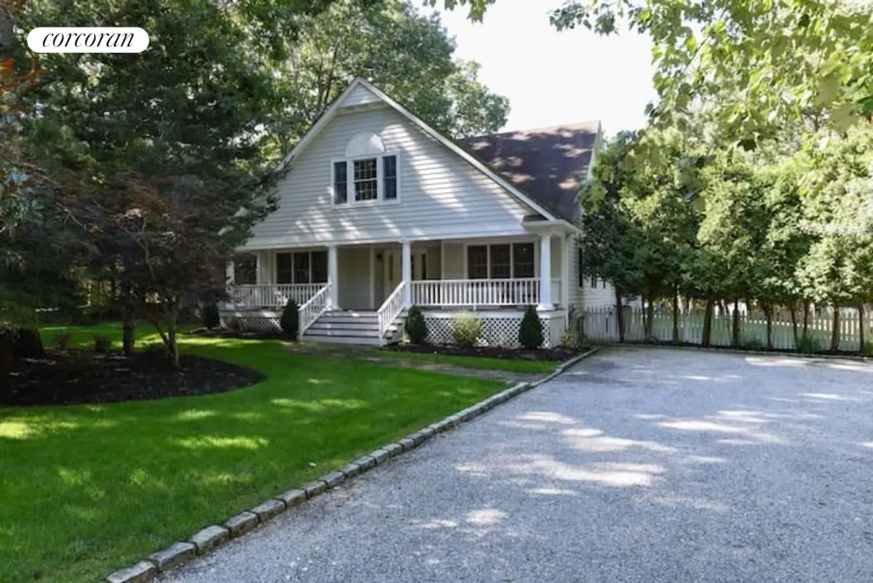 The Hamptons Real Estate | View 28 Tansey Lane | room 1