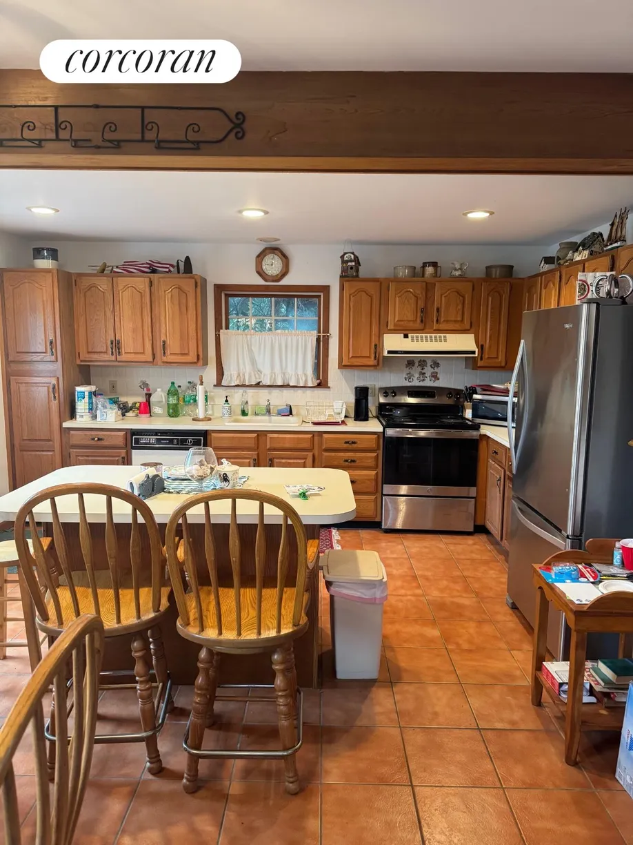 The Hamptons Real Estate | View 1 Wainscott Stone Road | room 2