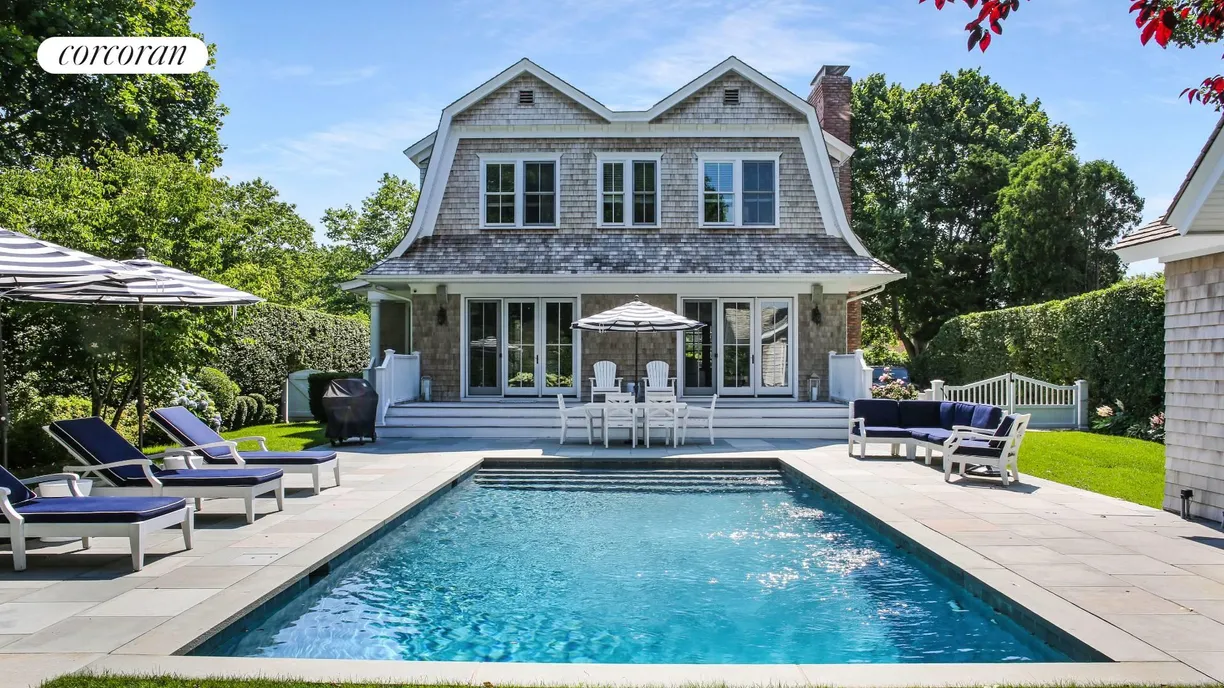 The Hamptons Real Estate | View  | room 1