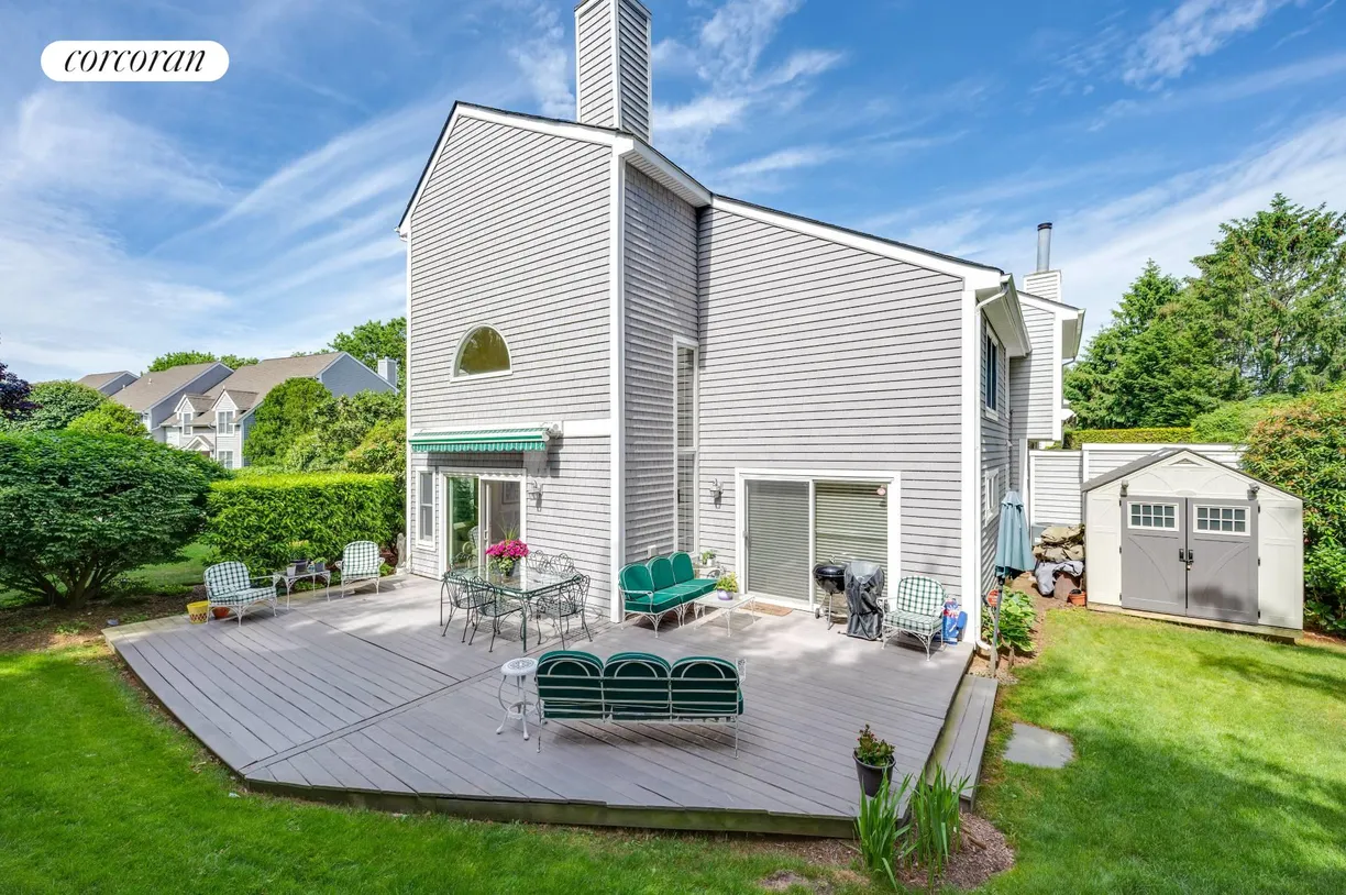 The Hamptons Real Estate | View 20 Hubbard Lane, Unit 107 | room 2