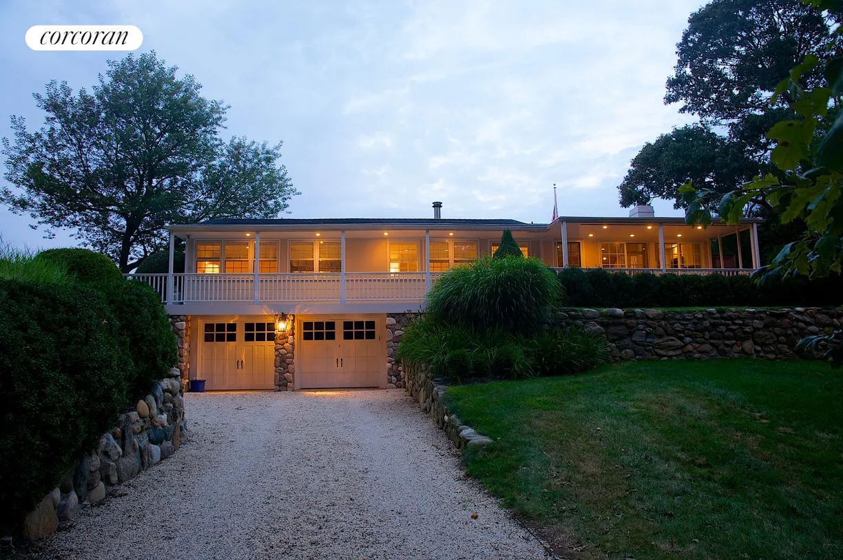 The Hamptons Real Estate | View 185 Ram Island Drive | room 1
