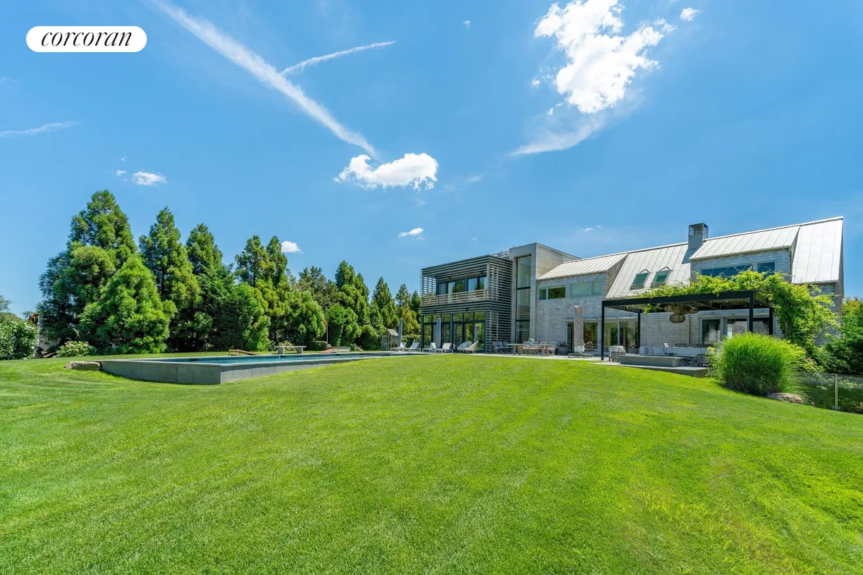 The Hamptons Real Estate | View 791 Daniels Lane | room 1