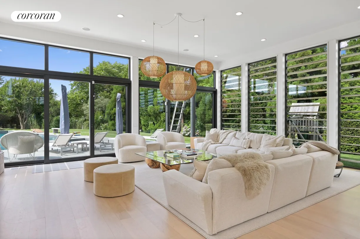 The Hamptons Real Estate | View 791 Daniels Lane | room 2
