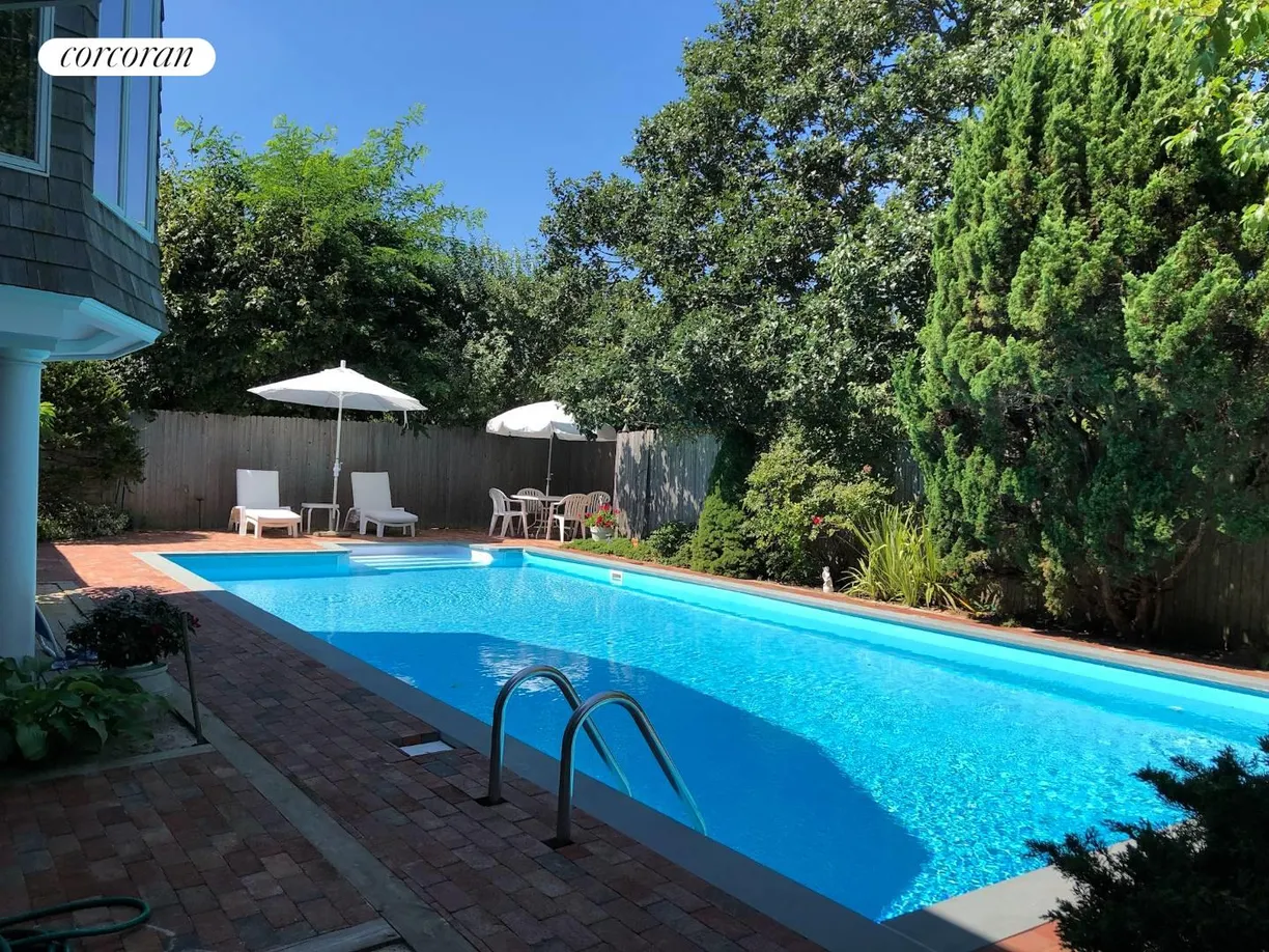 The Hamptons Real Estate | View 86 Jacqueline Drive | Large Heated Pool