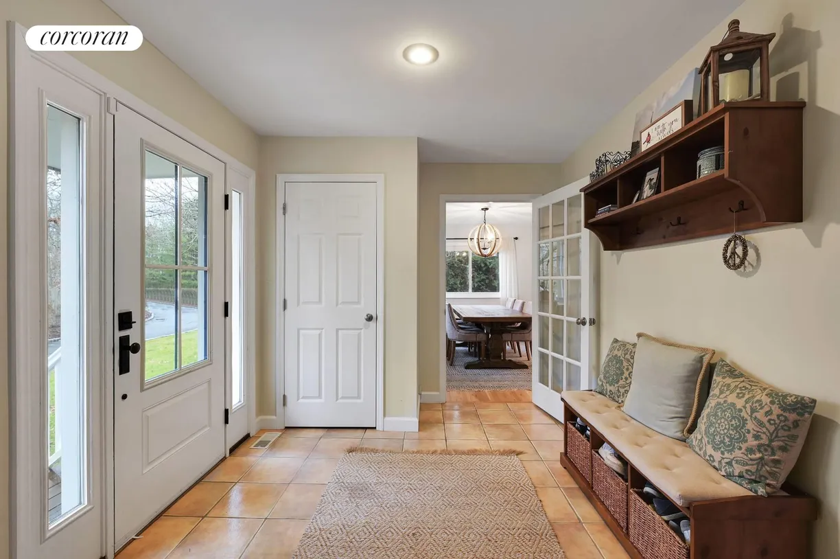 The Hamptons Real Estate | View 9 North Quarter Road | Entry Foyer