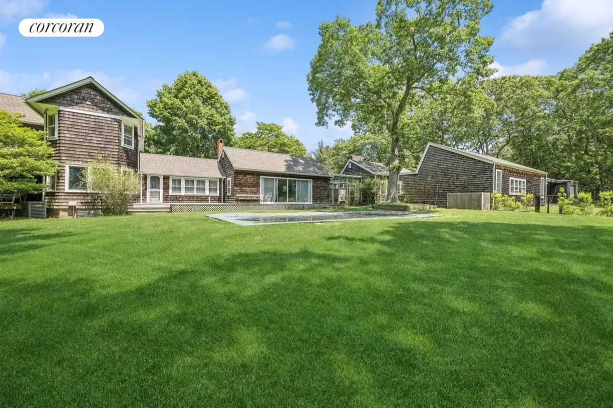 The Hamptons Real Estate | View 441 Old Stone Highway | 4 Beds, 2 Baths