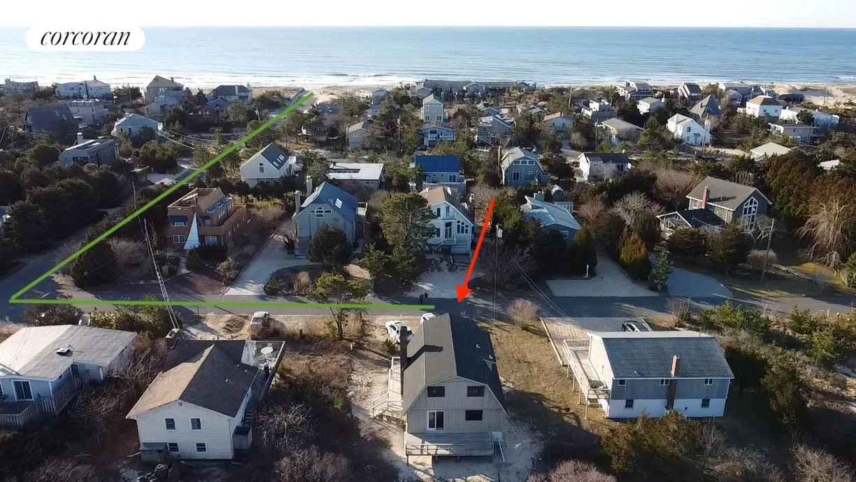 The Hamptons Real Estate | View 31 Leeton Road | 3 Beds, 2 Baths