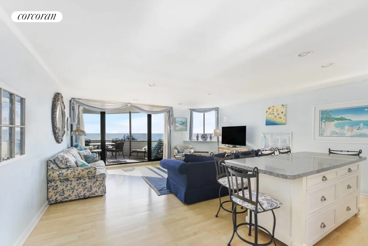 The Hamptons Real Estate | View  | Open Concept