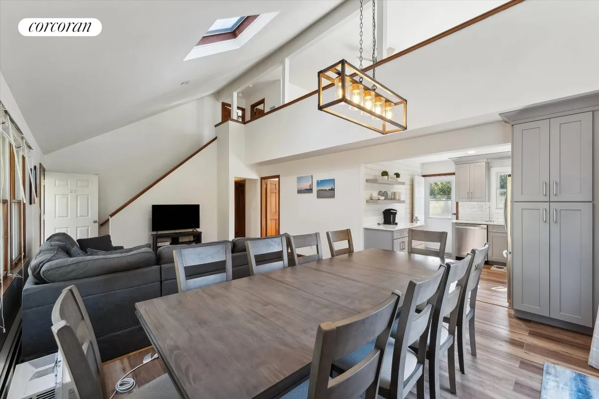 The Hamptons Real Estate | View 20 Magee Drive | 4 Beds, 2 Baths