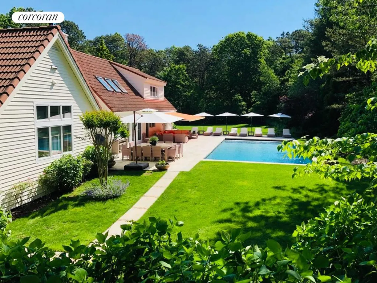 The Hamptons Real Estate | View  | 7 Beds, 6 Baths