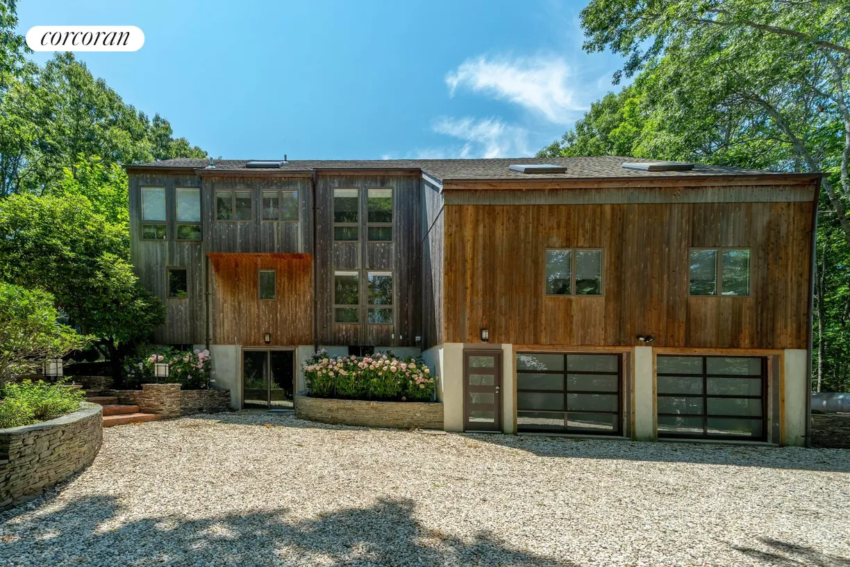 The Hamptons Real Estate | View 169 Bridies Path | room 2