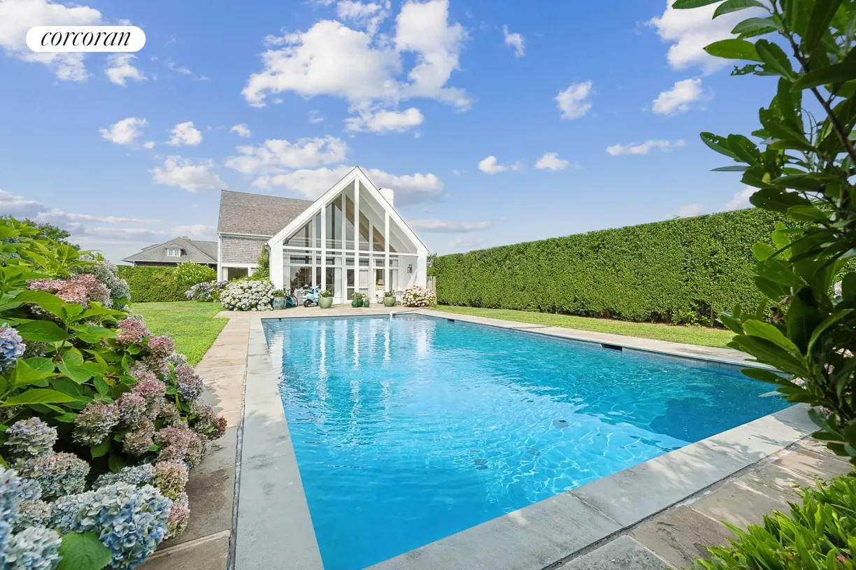 The Hamptons Real Estate | View 53 Meadow Lane | 6 Beds, 6 Baths