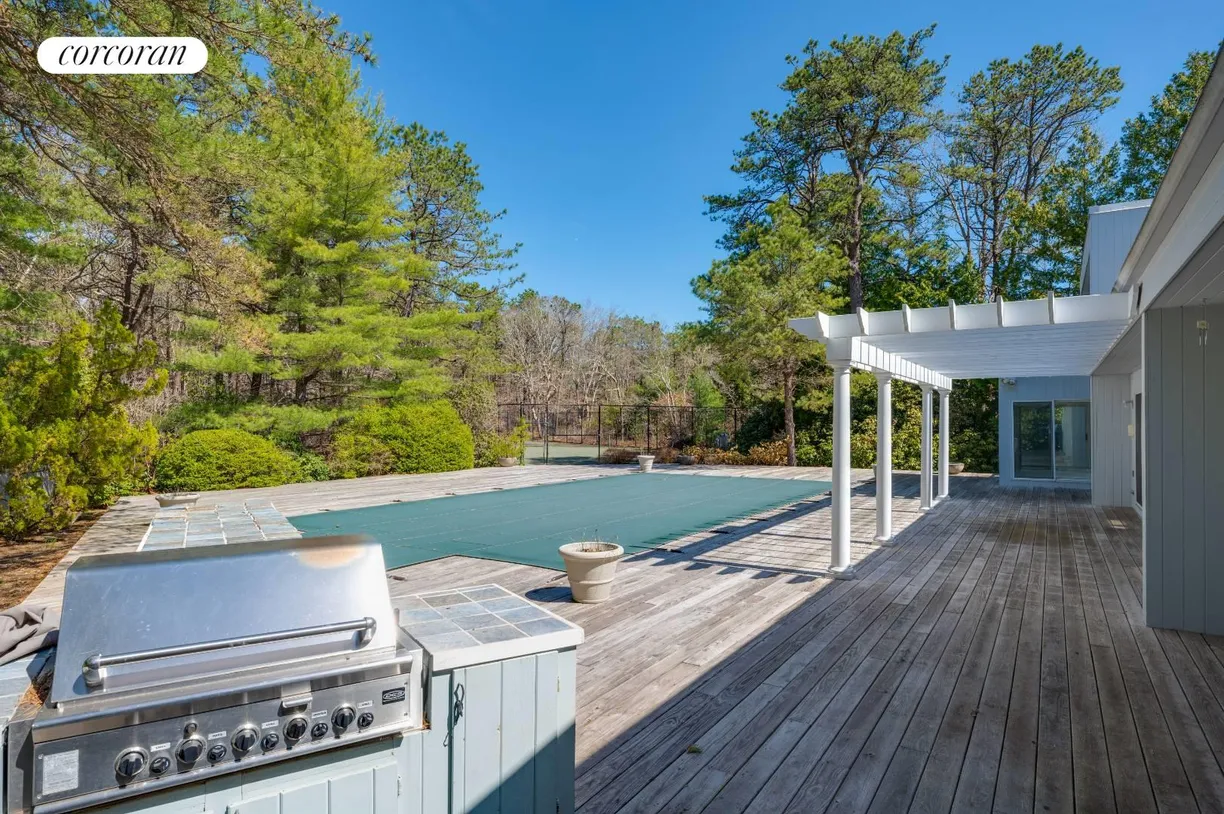 The Hamptons Real Estate | View 4 Eagle Close | room 1
