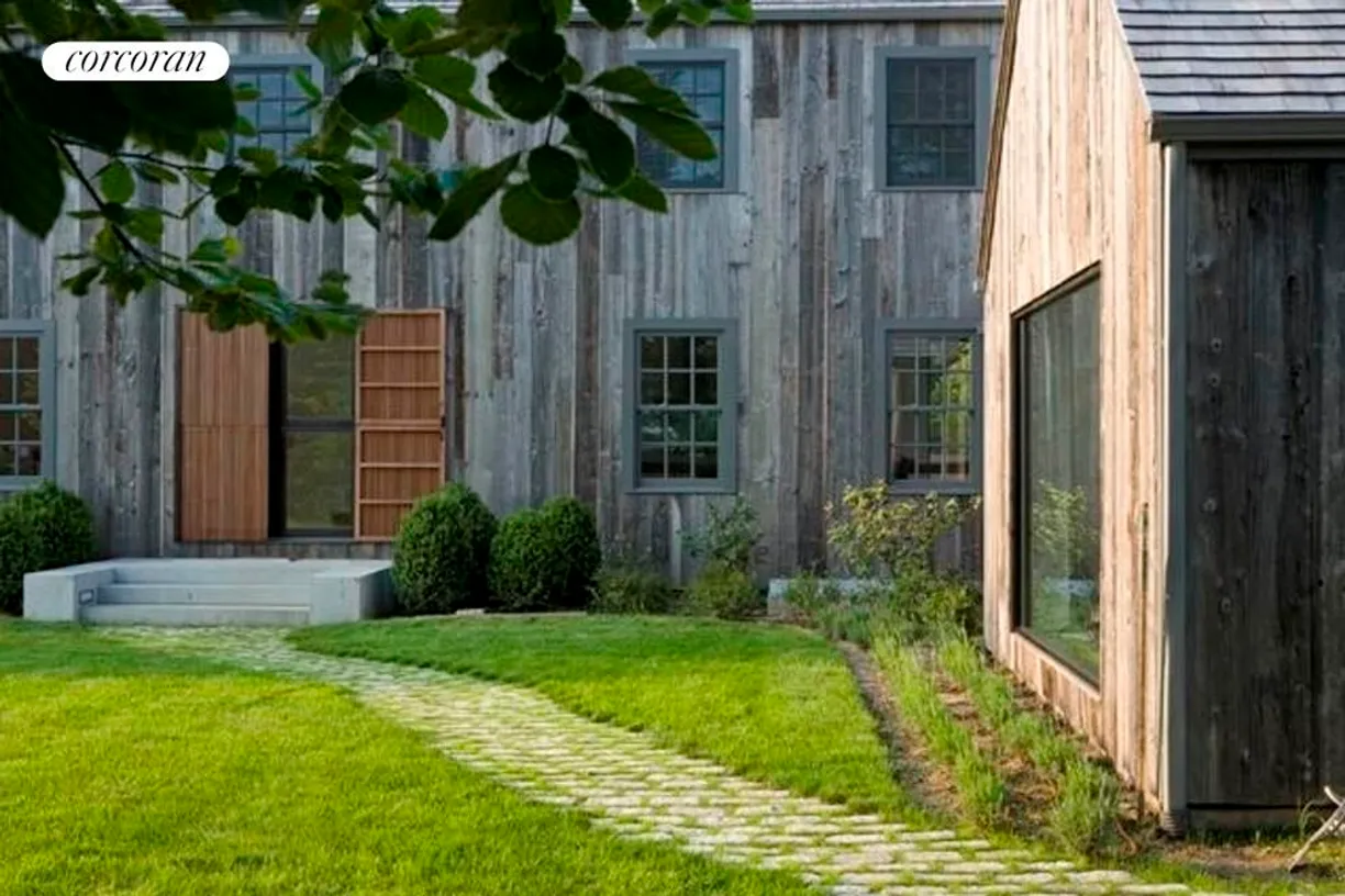 The Hamptons Real Estate | View 8 Ring Neck Road | modern barn