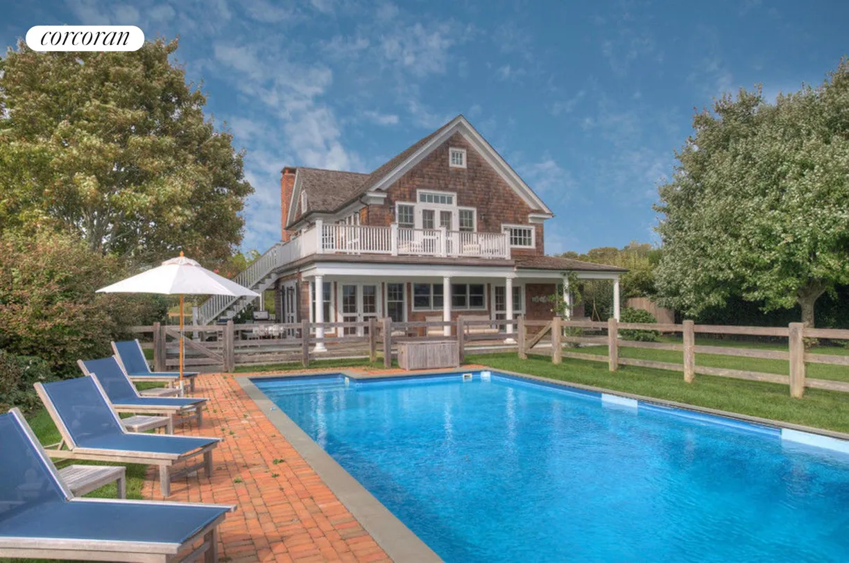 The Hamptons Real Estate | View 12 Osborn Farm Lane | 4 Beds, 2 Baths