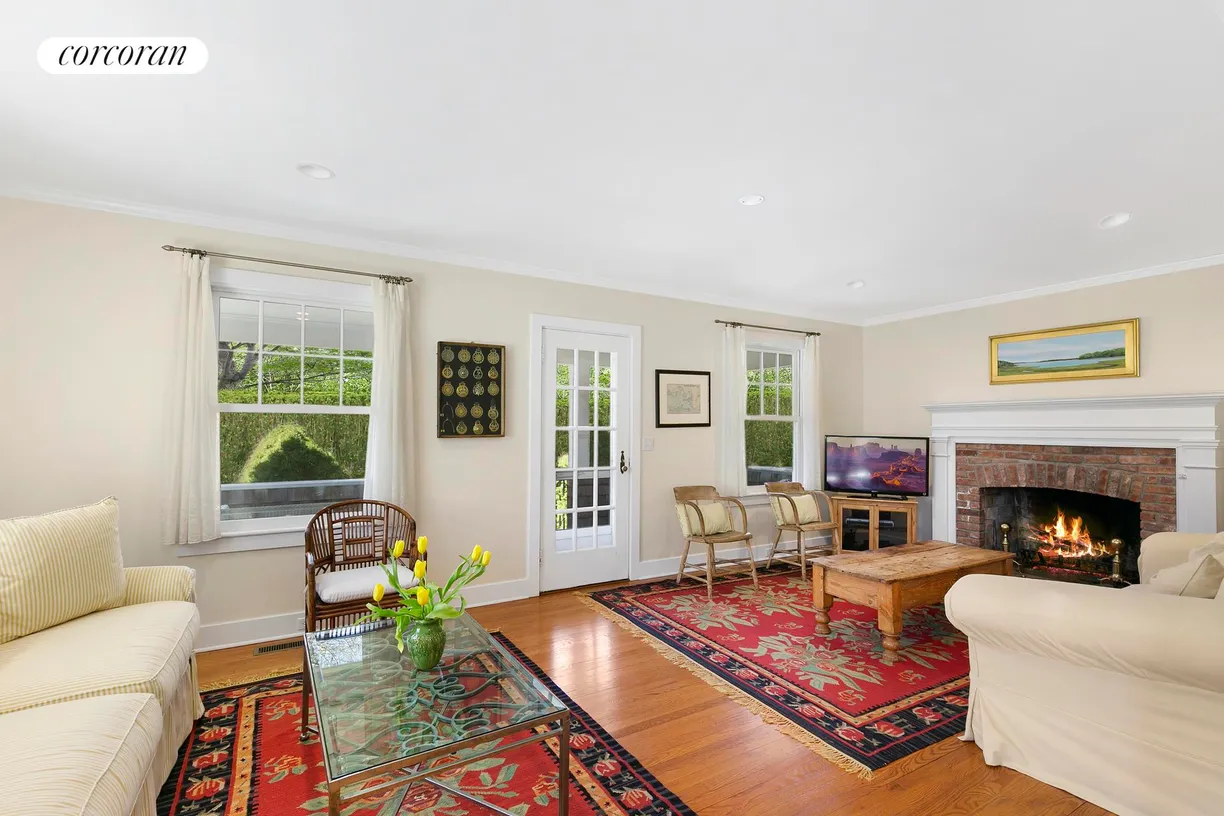 The Hamptons Real Estate | View 19 Davids Lane | room 1