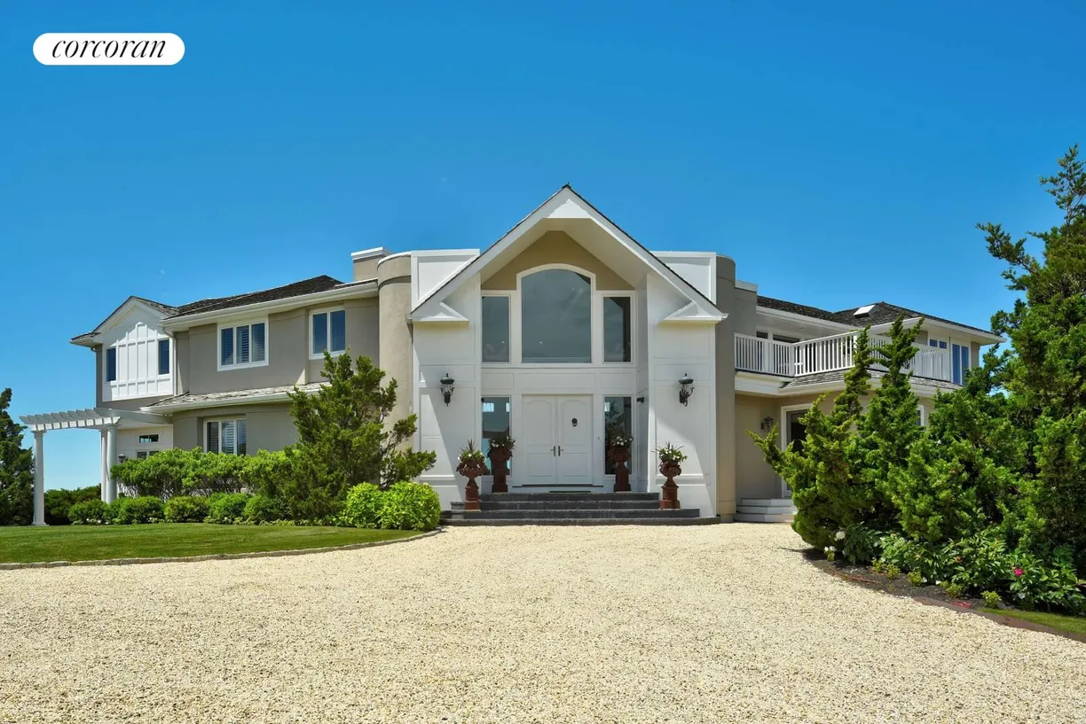 The Hamptons Real Estate | View 86 Dune Road | front exterior