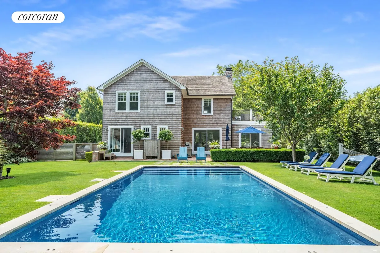 The Hamptons Real Estate | View 39 Huntting Street | Back Yard