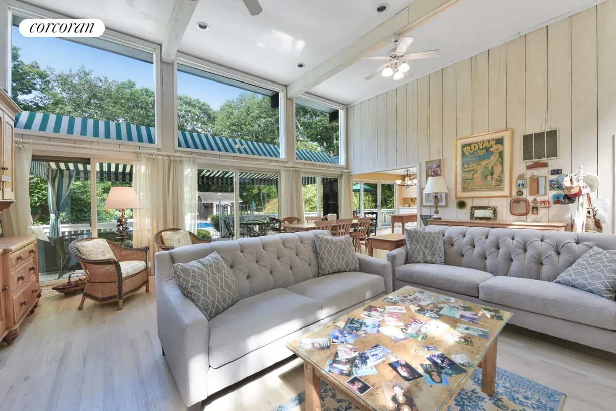 The Hamptons Real Estate | View 73 Copeces Lane | Living Room