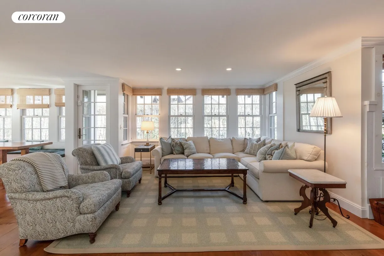The Hamptons Real Estate | View 26 John Street | room 2
