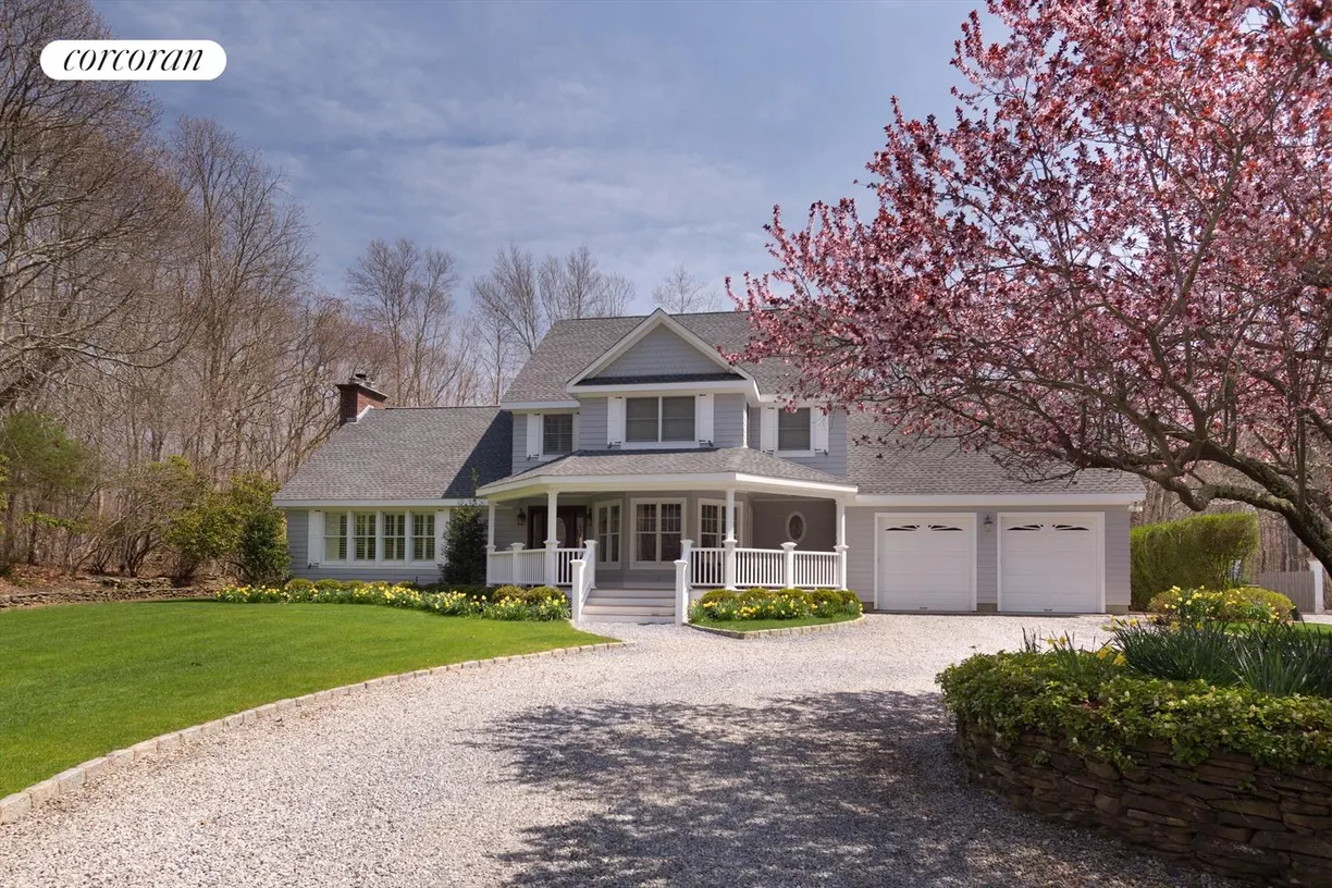 The Hamptons Real Estate | View 320 Millstone Brook Road | 4 Beds, 3 Baths