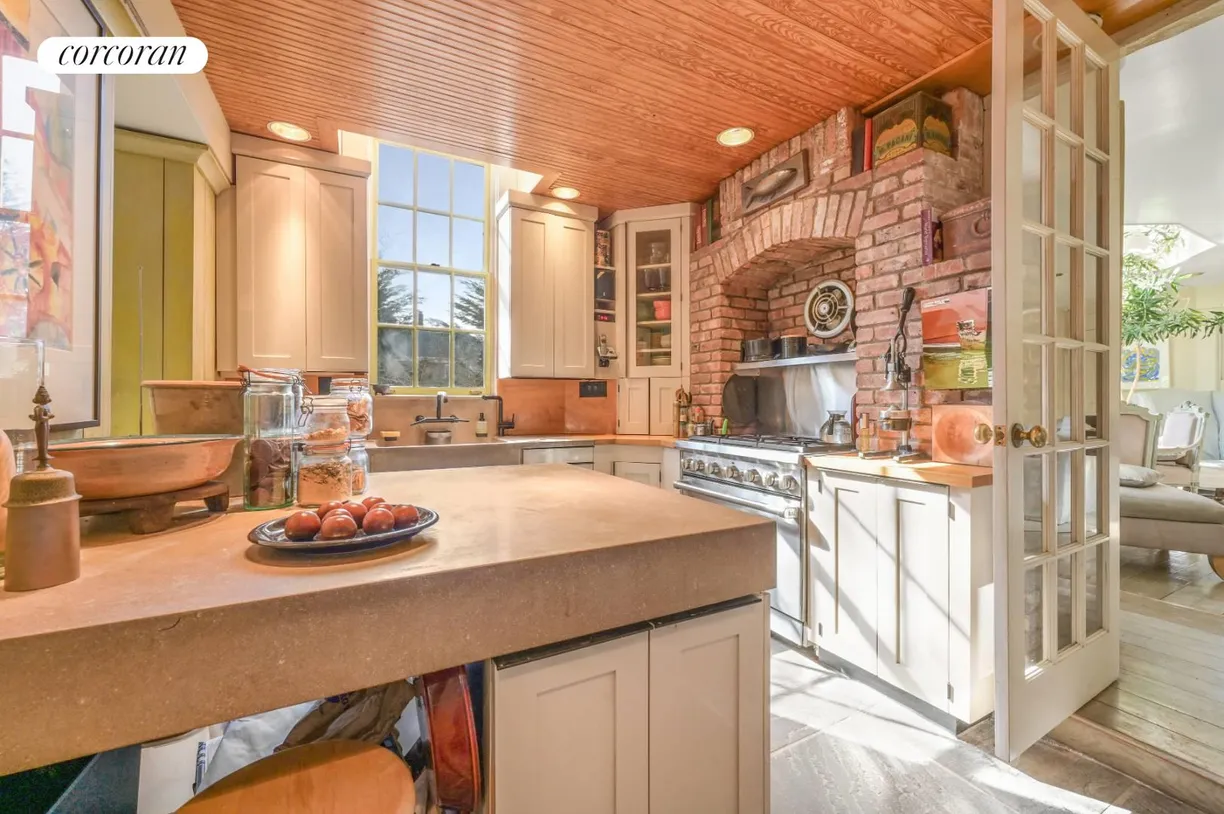 The Hamptons Real Estate | View 4 Cozzens Lane | 4 Beds, 4 Baths