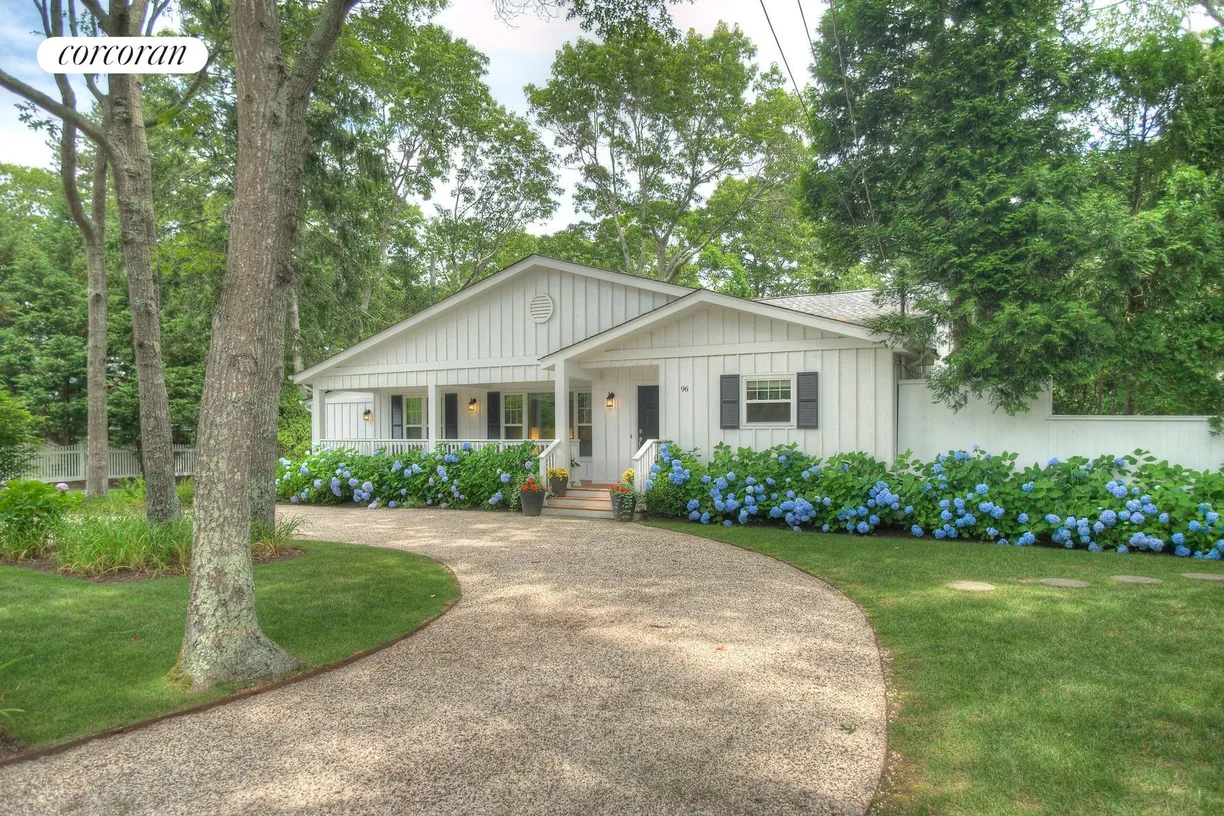 The Hamptons Real Estate | View 96 Wainscott Northwest Road | 4 Beds, 5 Baths