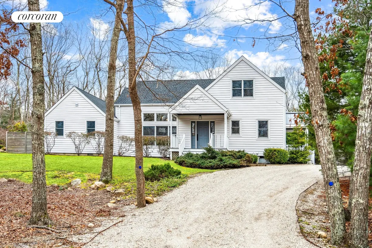 The Hamptons Real Estate | View 111 Springy Banks Road | 4 Beds, 2 Baths