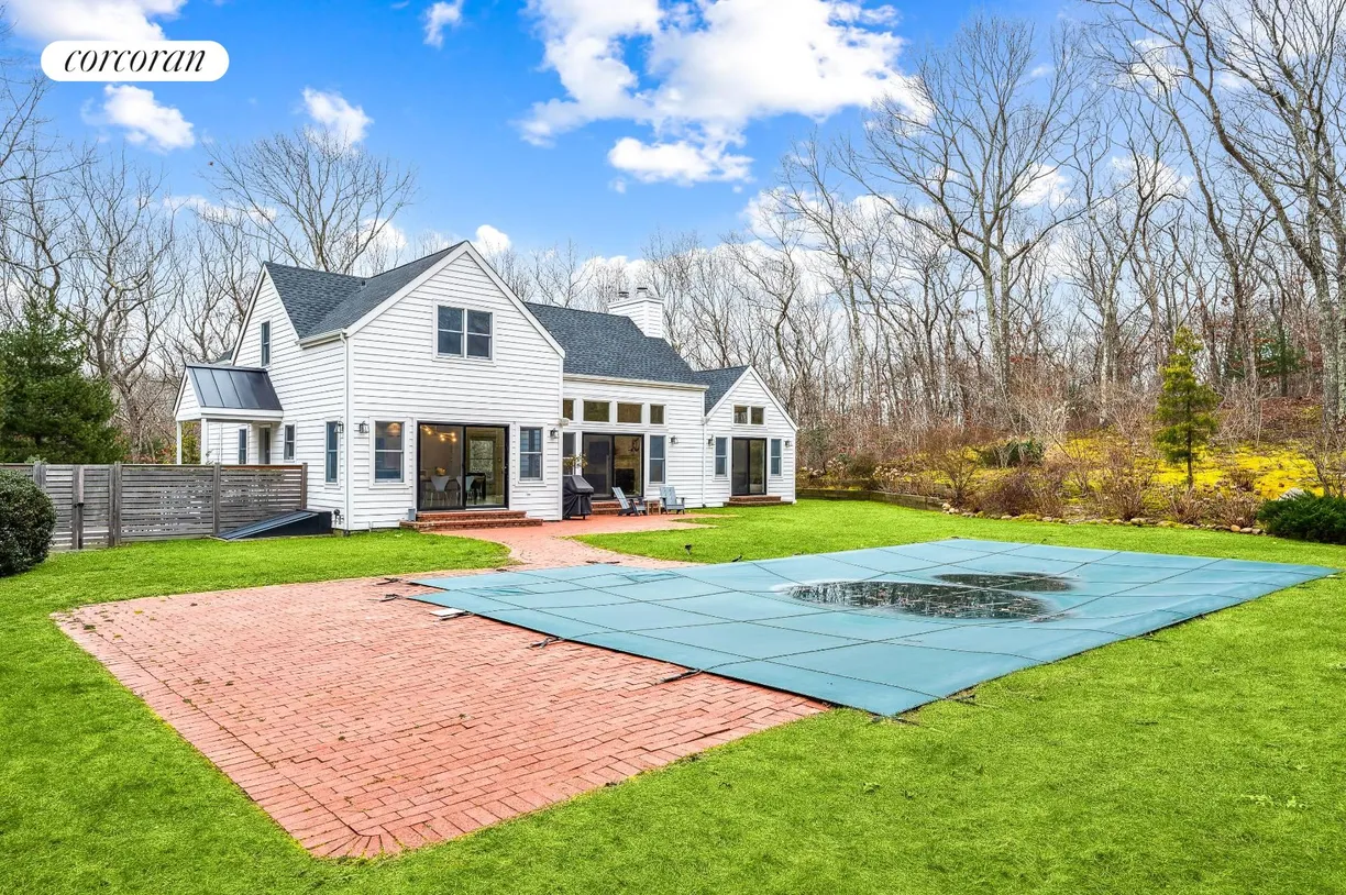The Hamptons Real Estate | View 111 Springy Banks Road | room 1