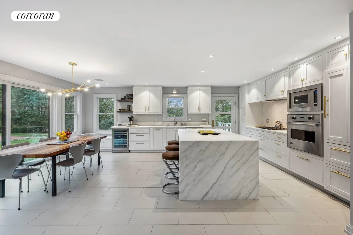 The Hamptons Real Estate | View 111 Springy Banks Road | room 2