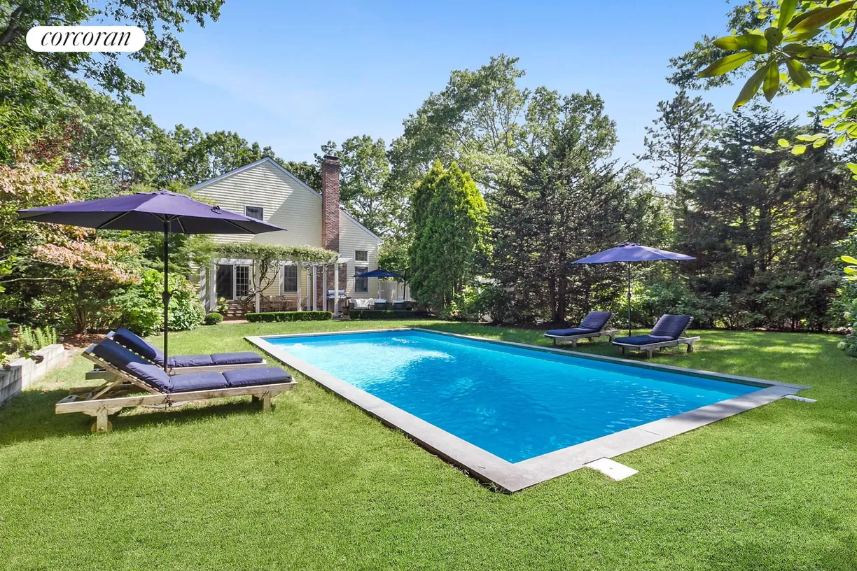 The Hamptons Real Estate | View 15 Mulford Avenue | 5 Beds, 4 Baths